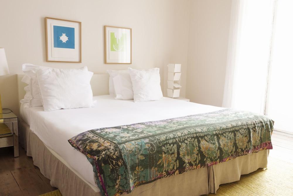 Guest house Casa Janelas Com Vista Lisbon